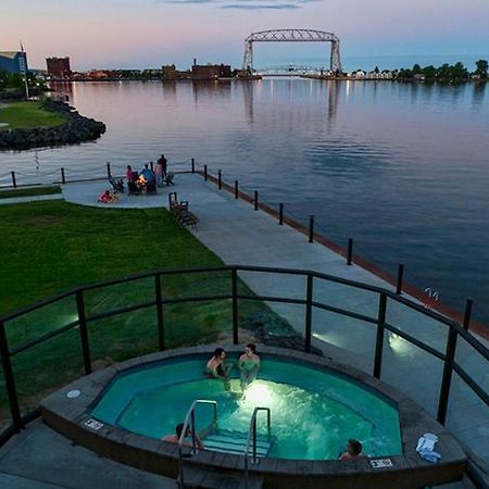 Pier B Resort Duluth Extérieur photo