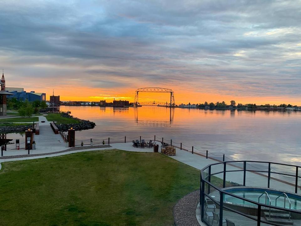 Pier B Resort Duluth Extérieur photo